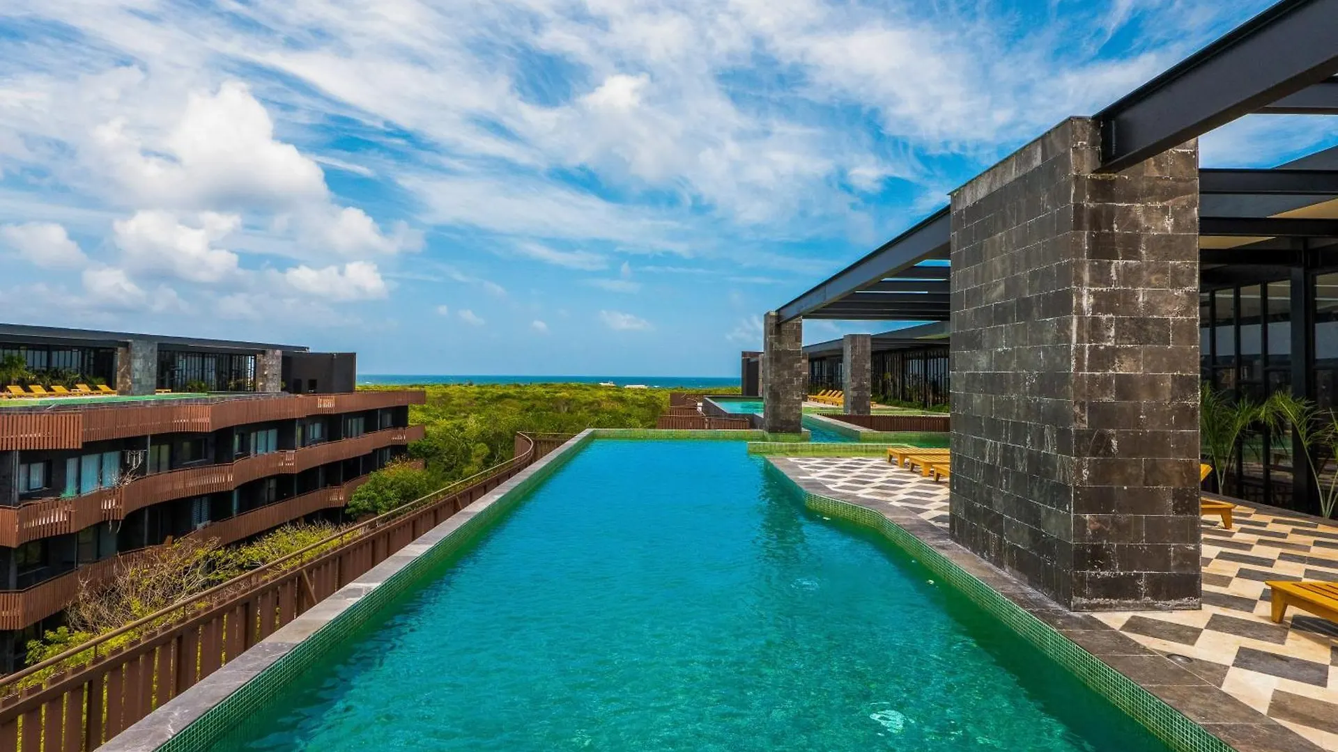 Pelican Breeze C301 Tulum 0*,