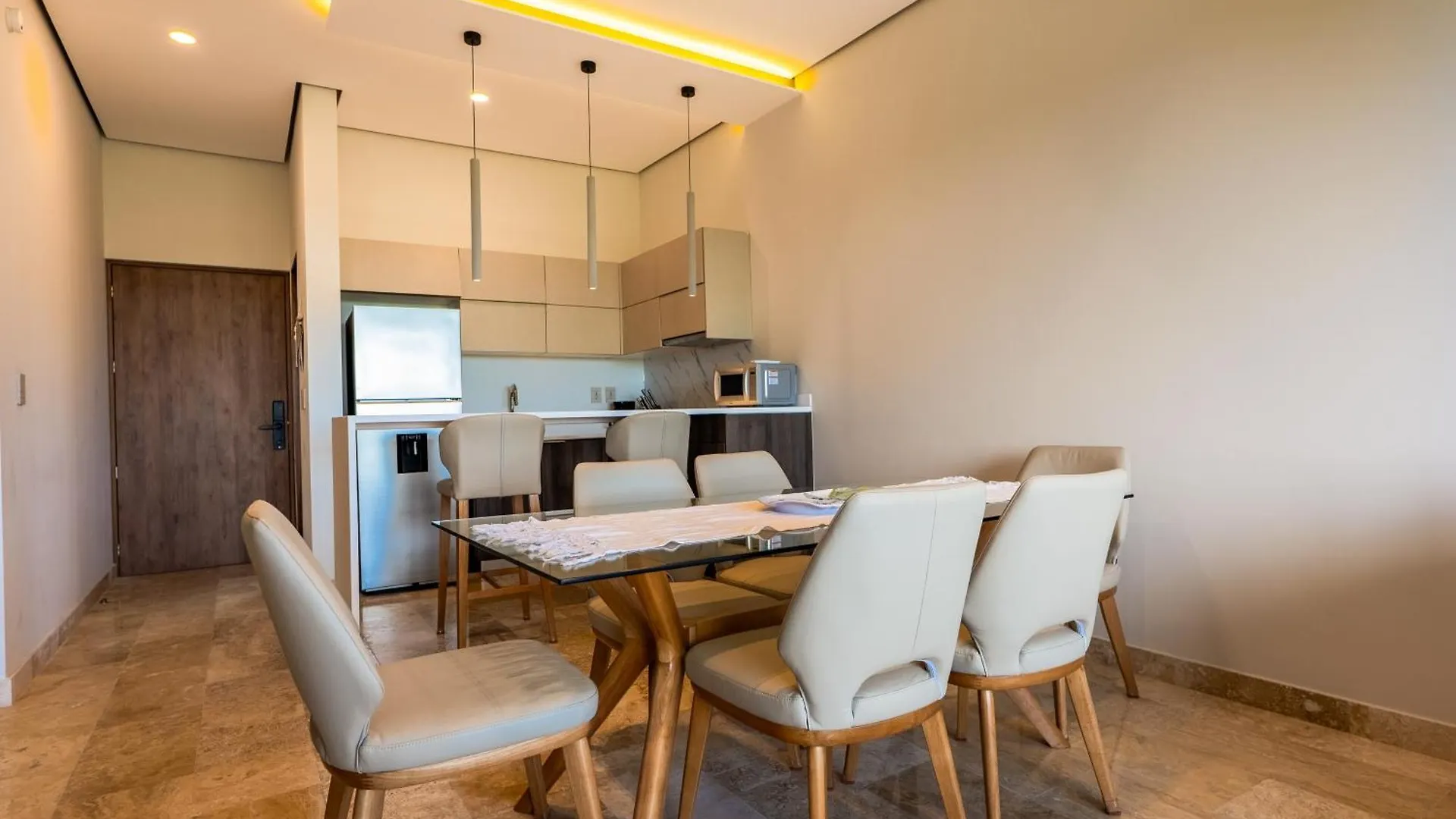 Apartment Pelican Breeze C301 Tulum